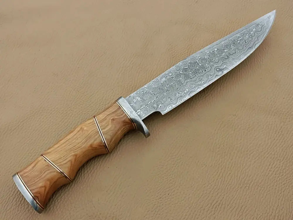 Handmade Damascus Knife with Chinar Wood Handle